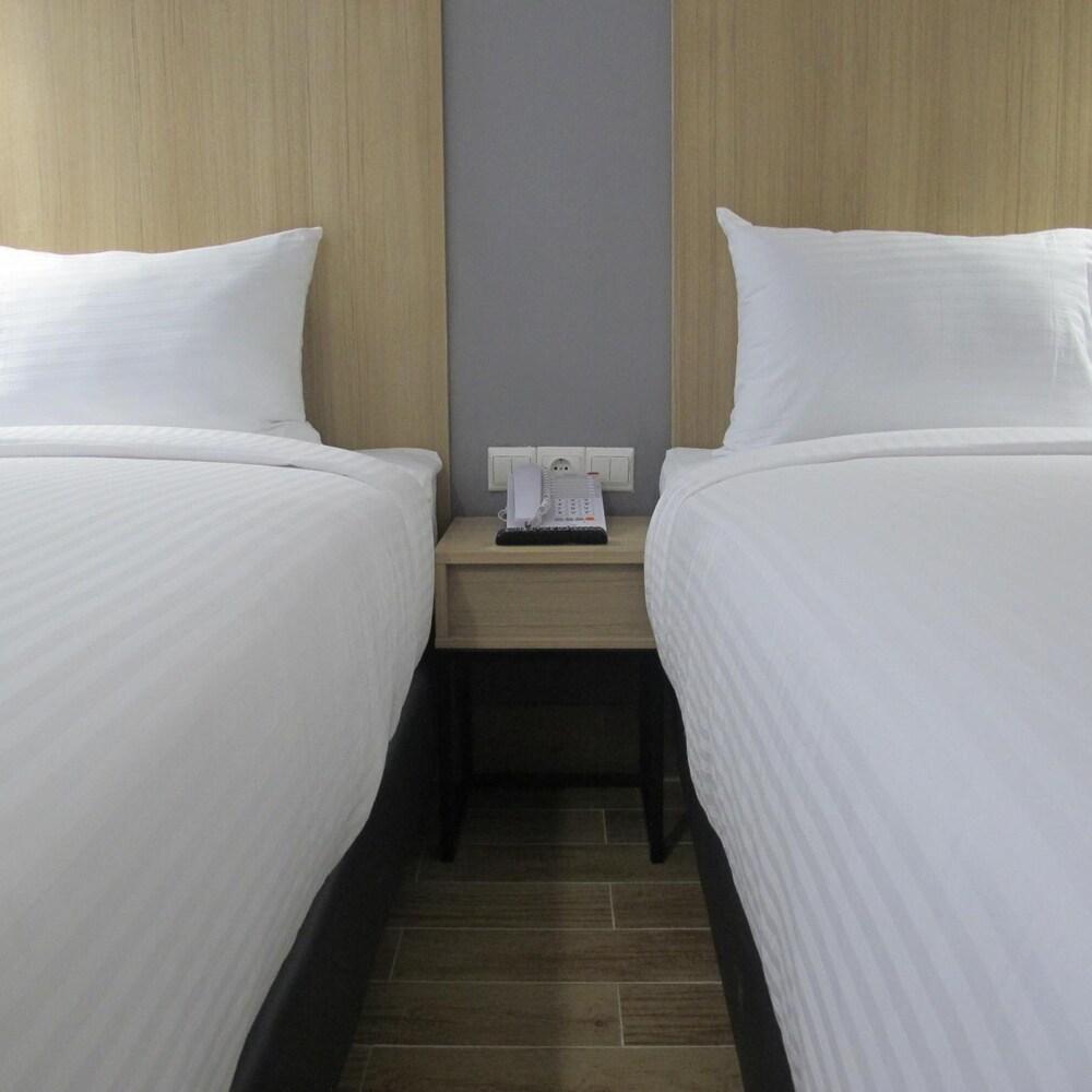 Hotel Citradream Semarang Exterior foto